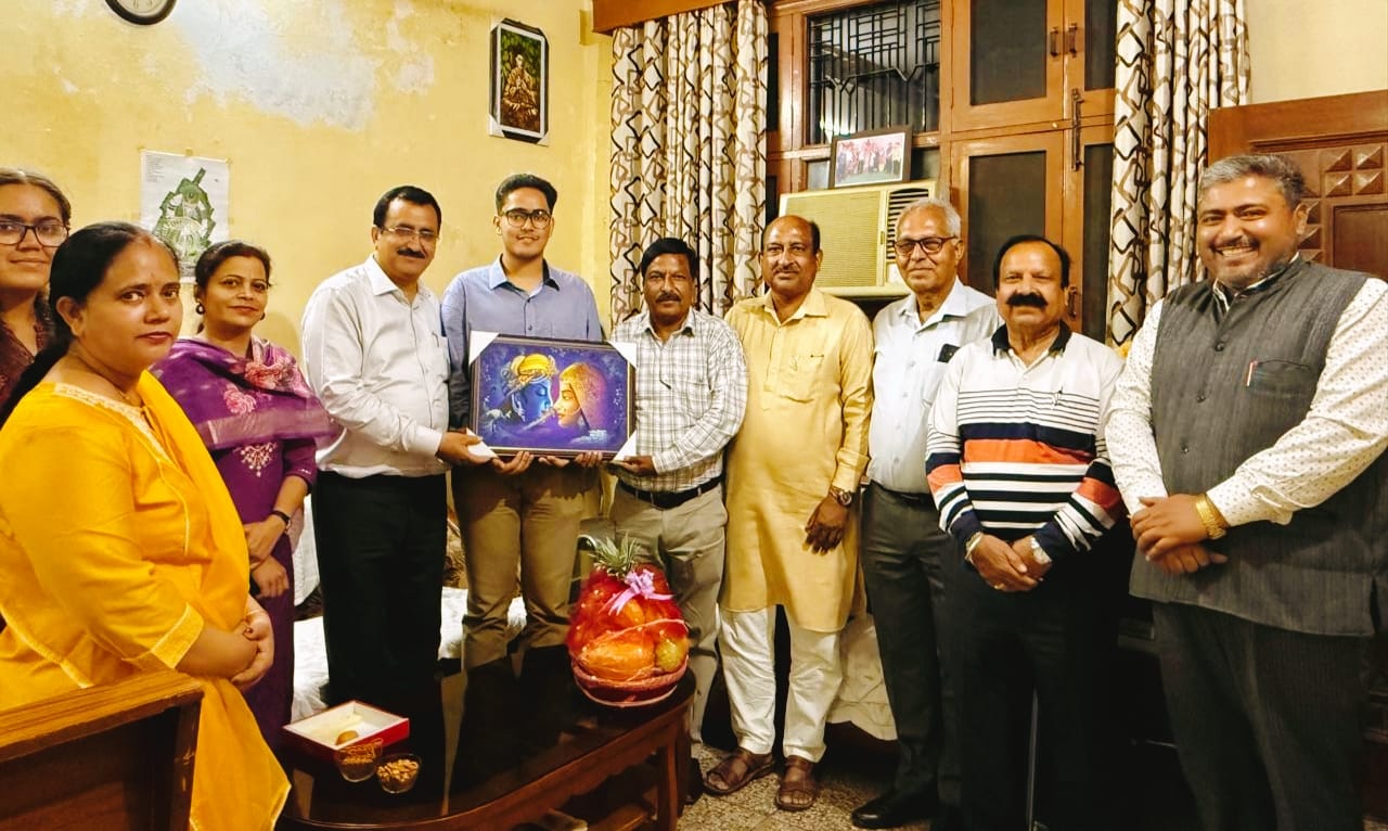 देश का गौरव बढ़ाने में सक्षम वशिष्ट का अहम योगदान : संजीव अरोड़ा